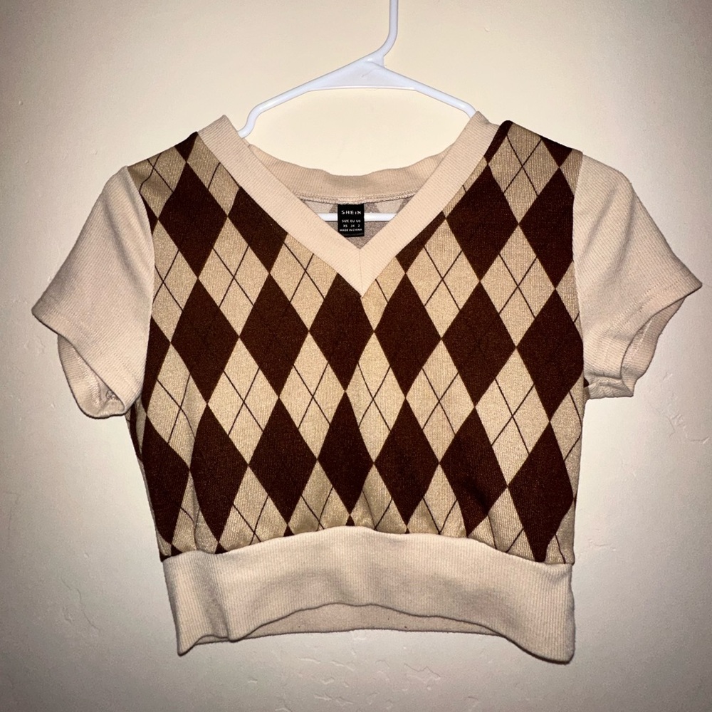 SHEIN- women’s size small- crop top